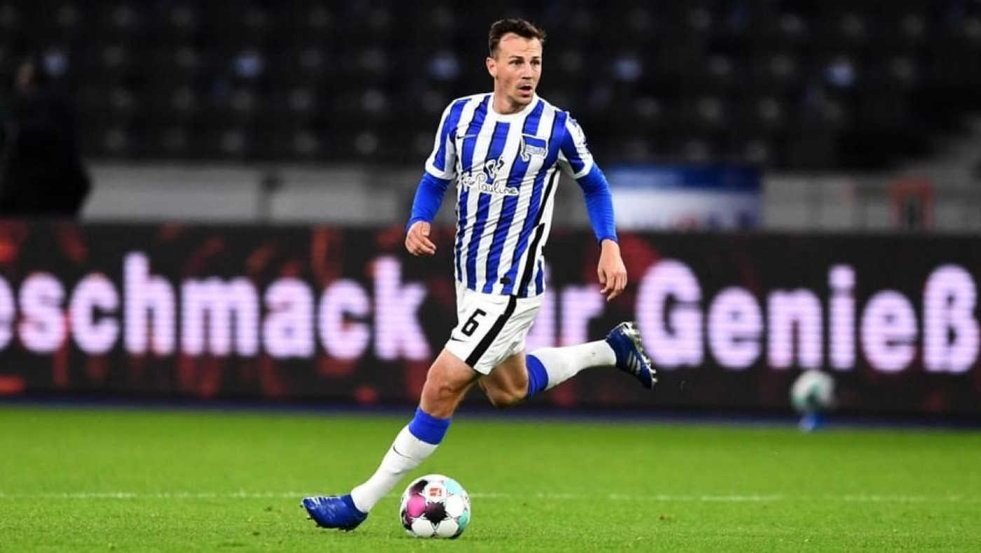 Με βαριά καρδιά αποχαιρετά τον Νταρίντα ο προπονητής του: «Πρότυπο επαγγελματισμού, μοναδικός»