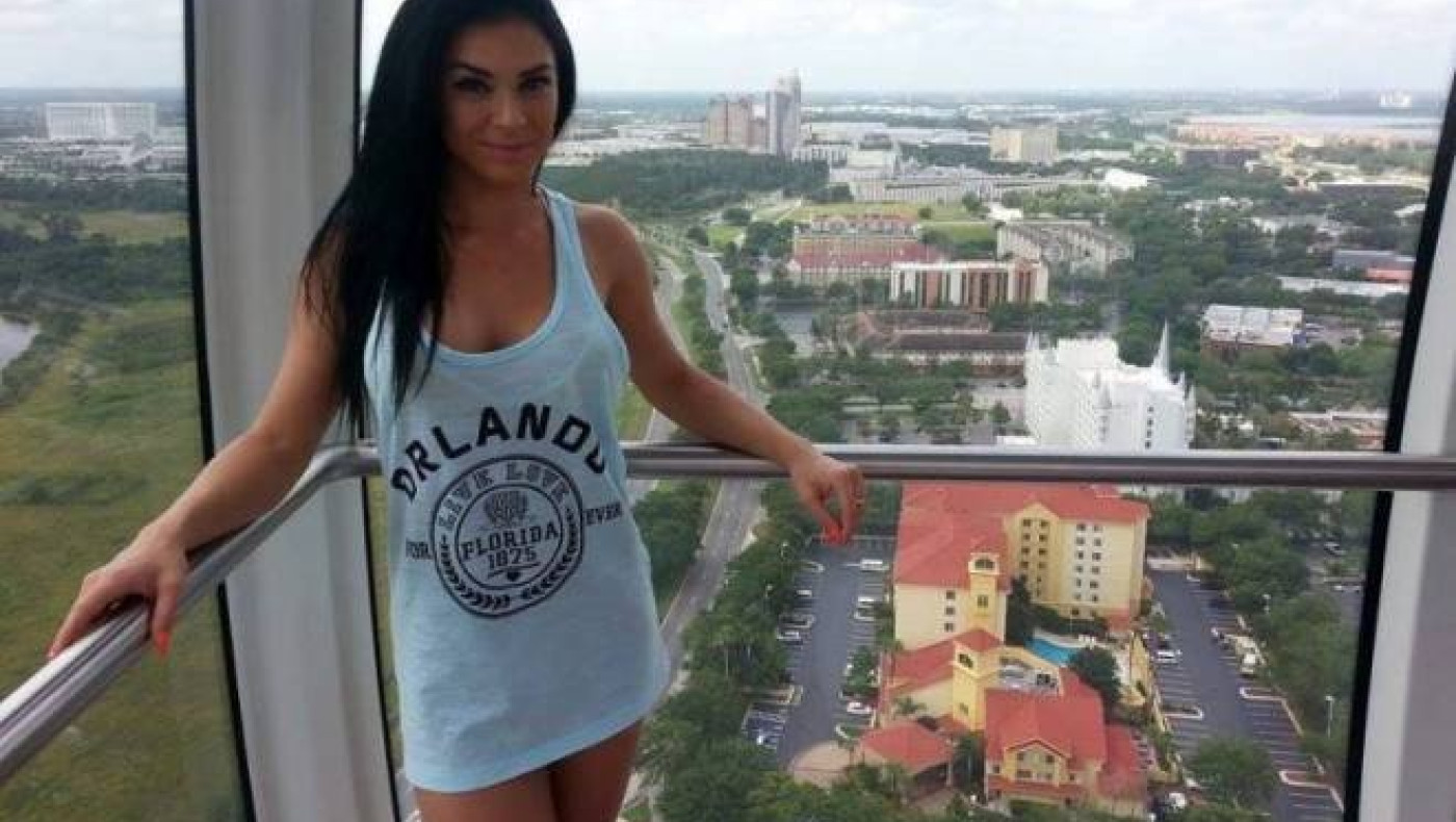 Η Ίνα από την Sirina μας χαλαρώνει τα μάτια! (pic)