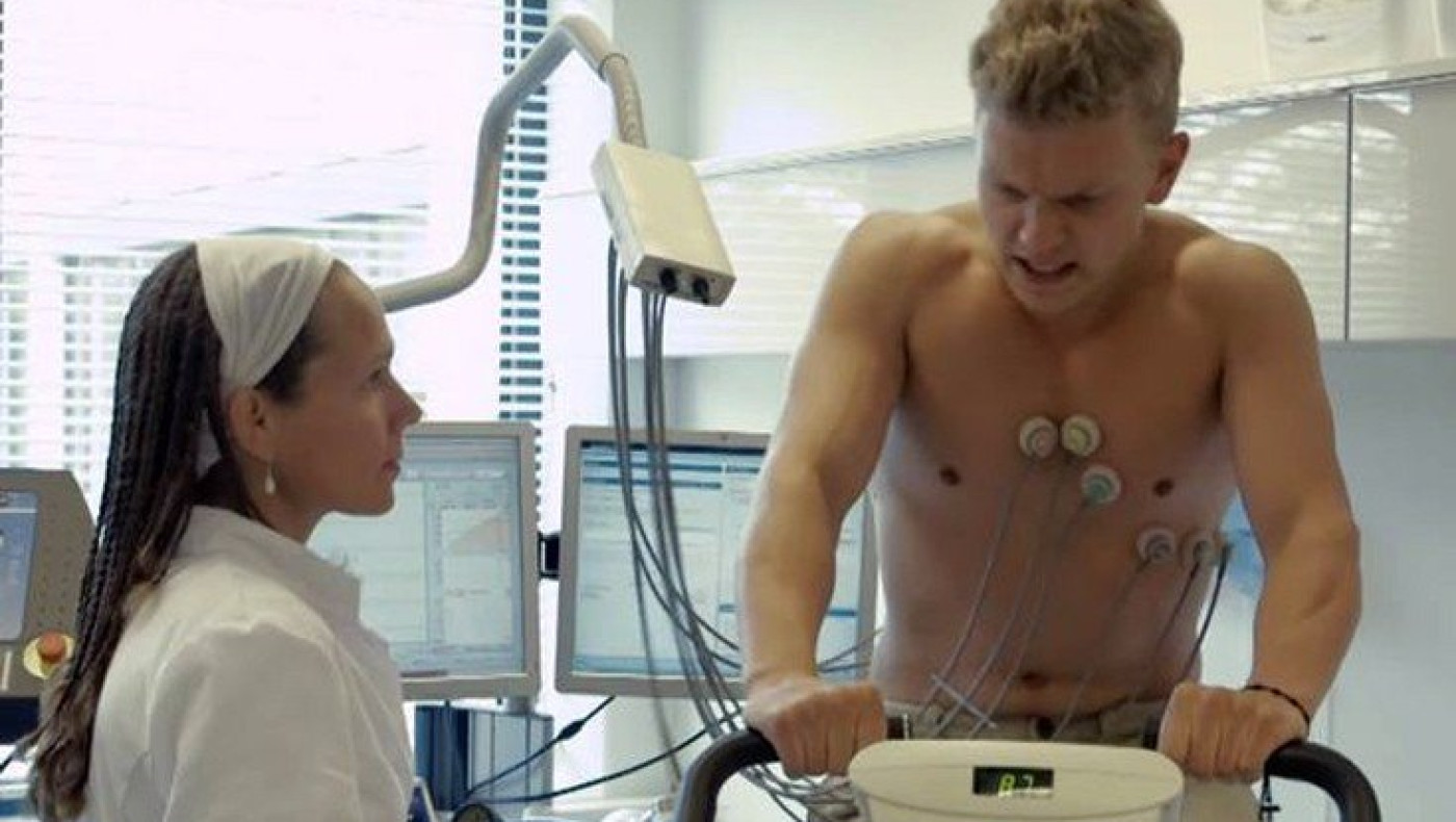 Έκοψε τη ζάχαρη και το αλκοόλ και δείτε τι του συνέβη! (Pics+Vid)