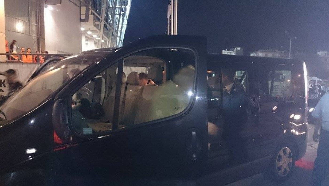 Άφιξη των διαιτητών (video)