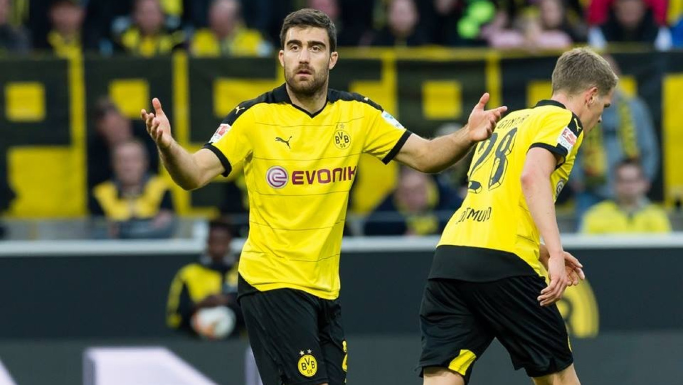 ΘΕΜΑ: Η άμυνα της Ντόρτμουντ που... αλλάζει