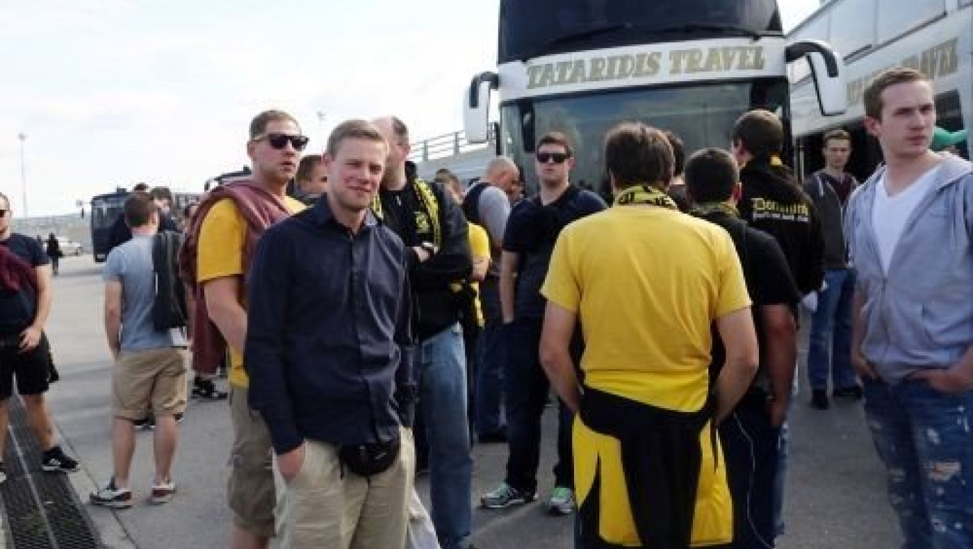 Μπήκαν οι πρώτοι οπαδοί της Ντόρτμουντ στο γήπεδο