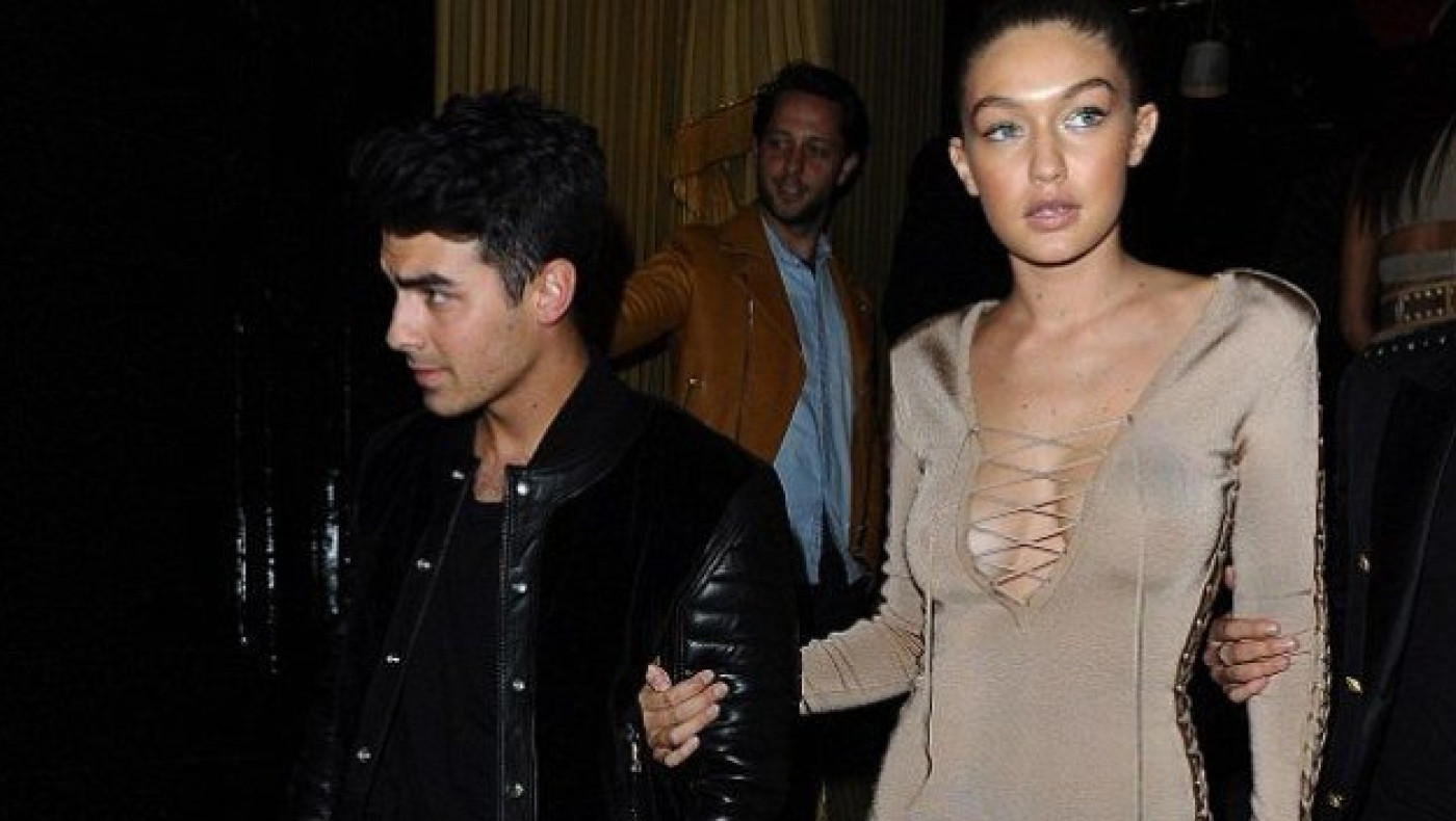 «Τρέλανε» τους Παριζιάνους η Τζίτζι Χαντίντ (Pics)