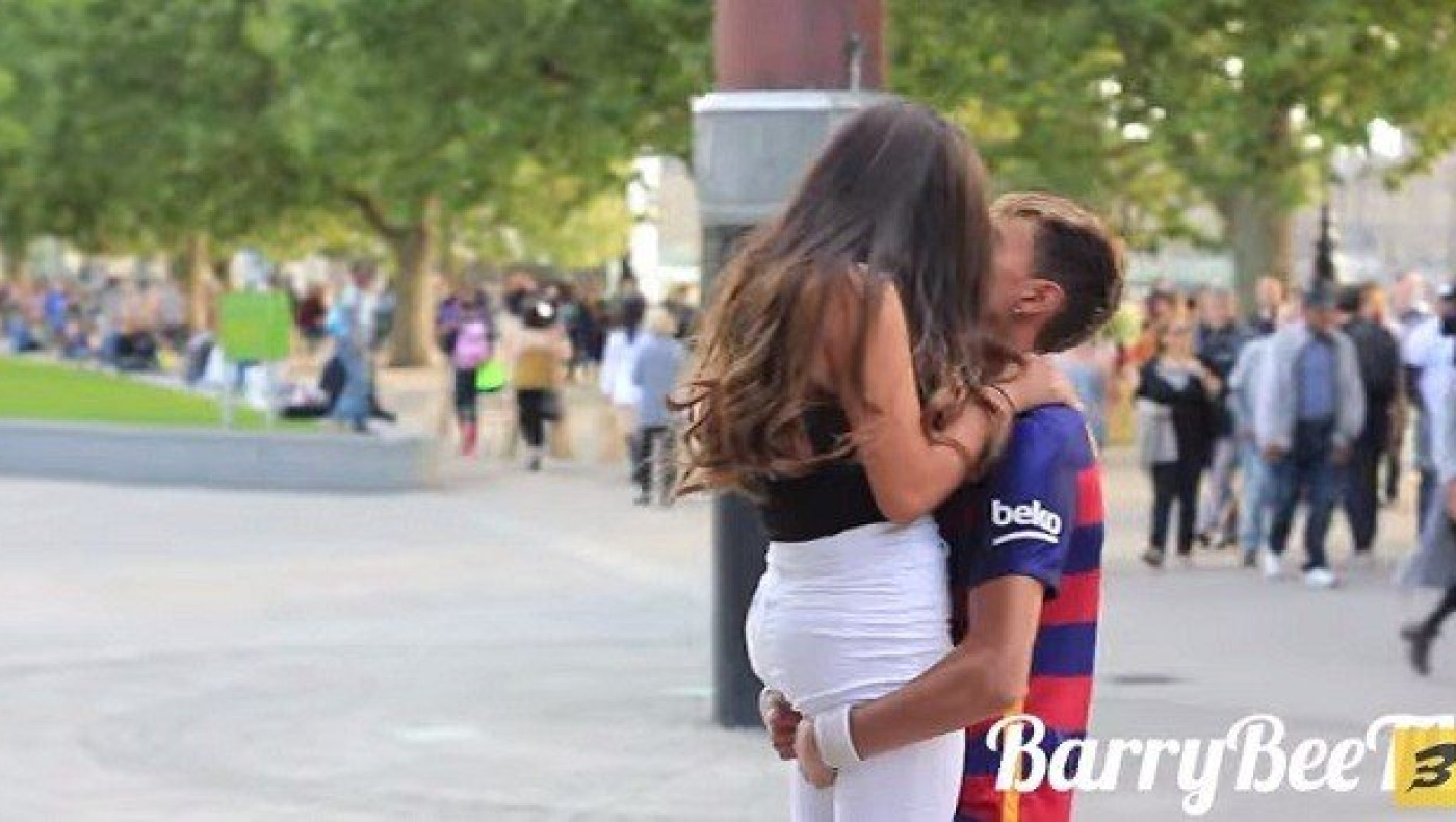 Ο σωσίας του Νεϊμάρ βγήκε για... «κυνήγι» (video)