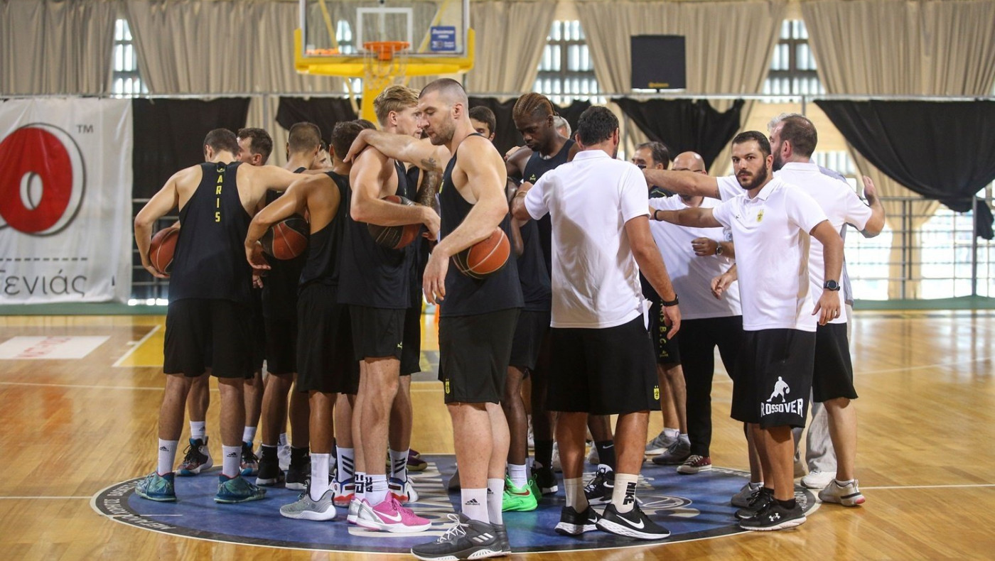 LIVESTREAMING: Άρης-Καρδίτσα