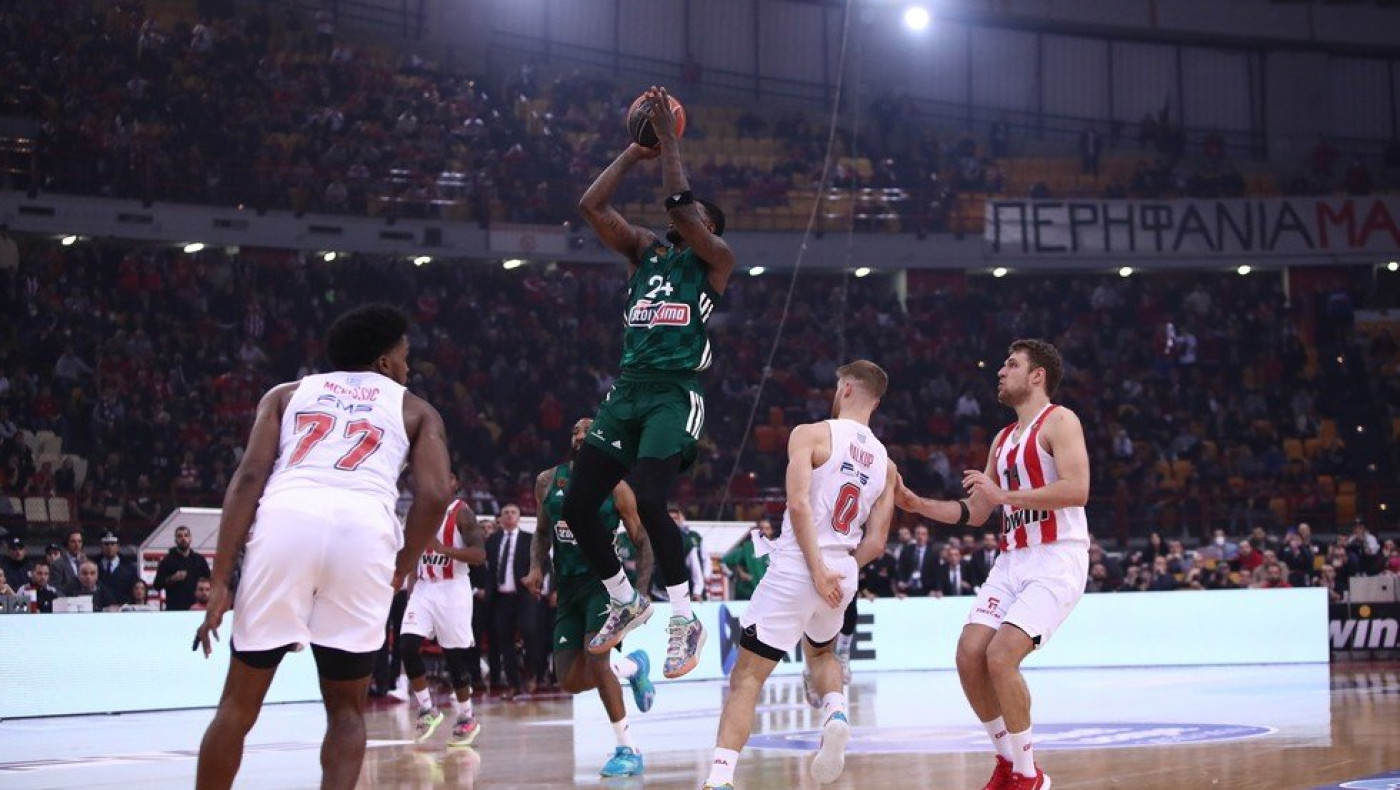 Ο Ολυμπιακός γλίτωσε το «έμφραγμα» και πήρε το ντέρμπι