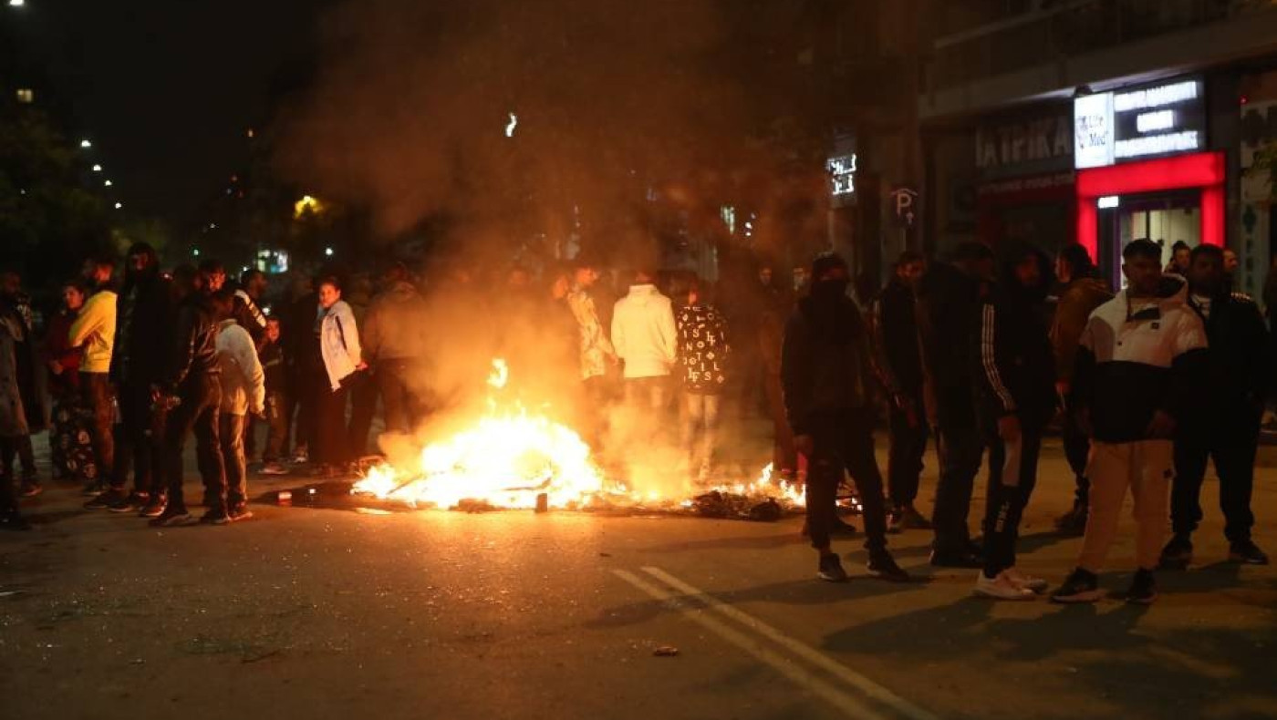 Θεσσαλονίκη: Πήρε φωτιά η πόλη τα ξημερώματα- Η οργή των Ρομά κατέκλυσε την πόλη