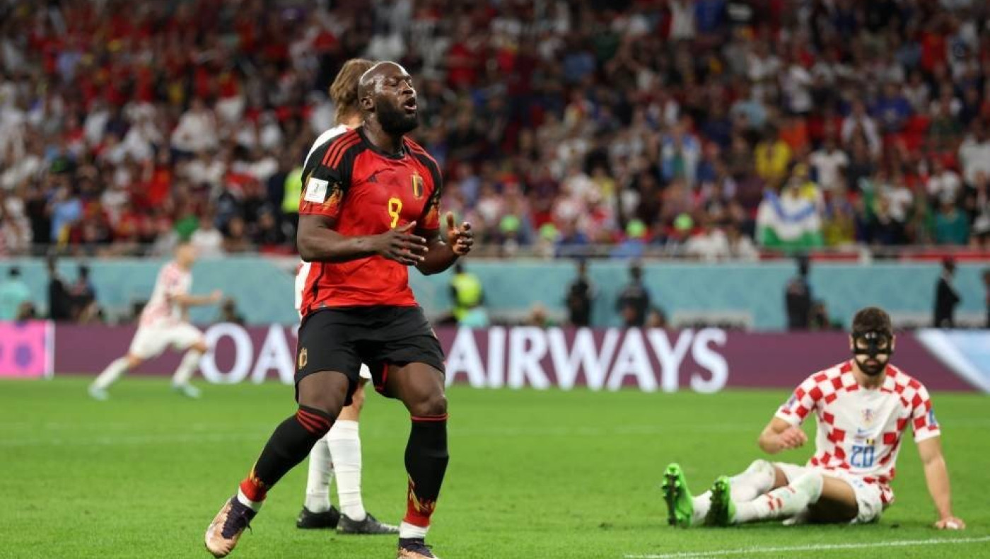 Έξαλλος ο Λουκάκου μετά τον αποκλεισμό του Βελγίου έσπασε πλέξι γκλας του πάγκου (vid)