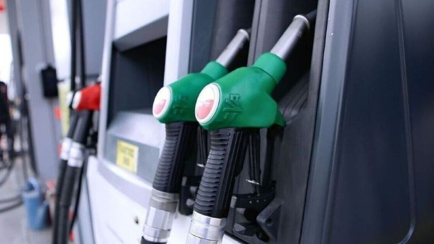 Καύσιμα: Πώς επηρεάζει την τιμή στην αντλία η πτώση στο πετρέλαιο