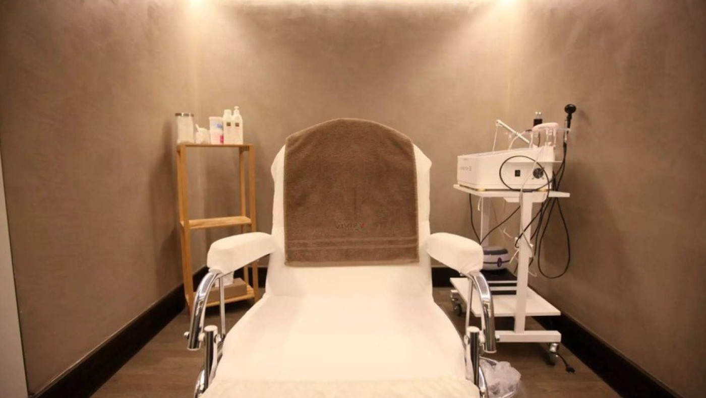 Θεσσαλονίκη: Είχε κάμερες σε κέντρο αισθητικής και κατέγραφε γυμνές γυναίκες την ώρα που έκαναν laser