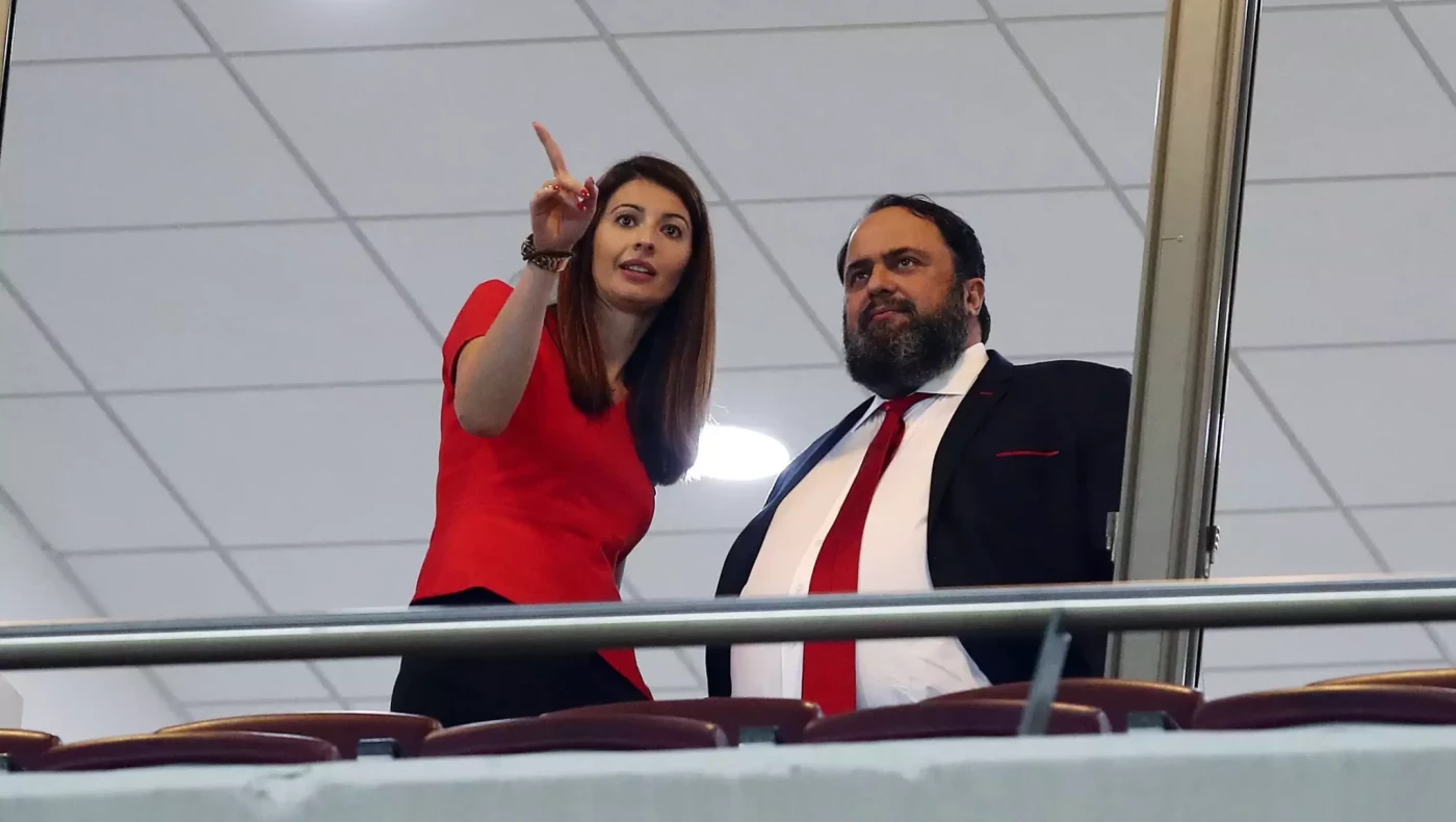 «Είναι δήμαρχος και είπε σε γυναίκα αντιπρόεδρο ΠΑΕ να φτιάξει... μουσακά. Καταλαβαίνετε τη νοοτροπία»