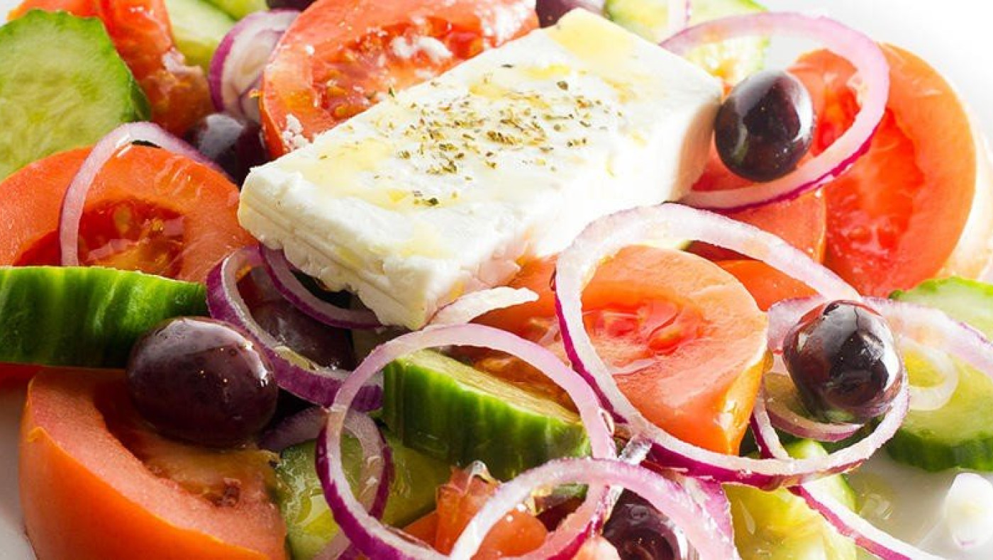 Πάρος-Καταγγελία για ταβέρνα: Χρέωνε έξτρα το λάδι στη χωριάτικη!