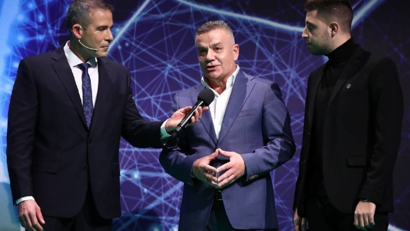 «Ευλογημένος ο Ιβάν Σαββίδης...»