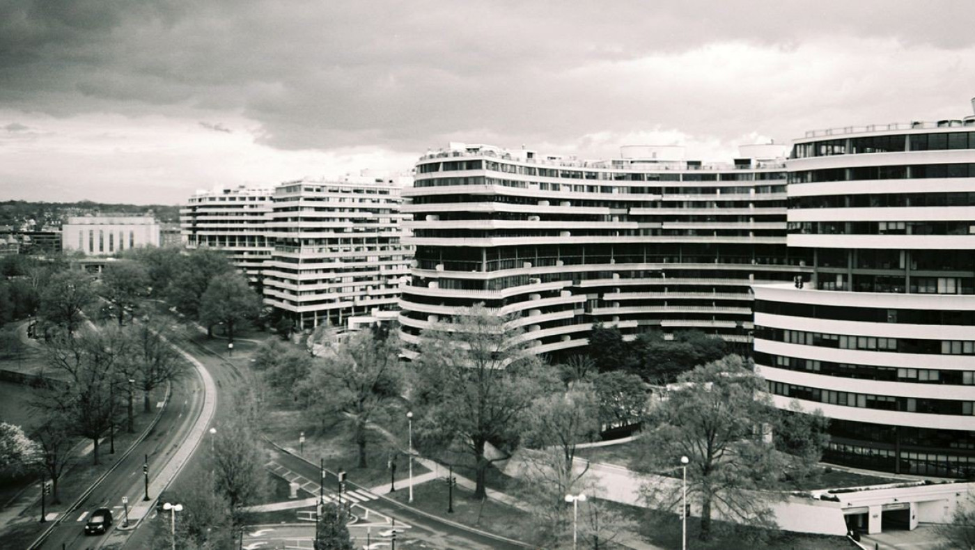 «Quatar-gate»: Γιατί όλα τα ιστορικά σκάνδαλα παίρνουν την κατάληξη -gate ;