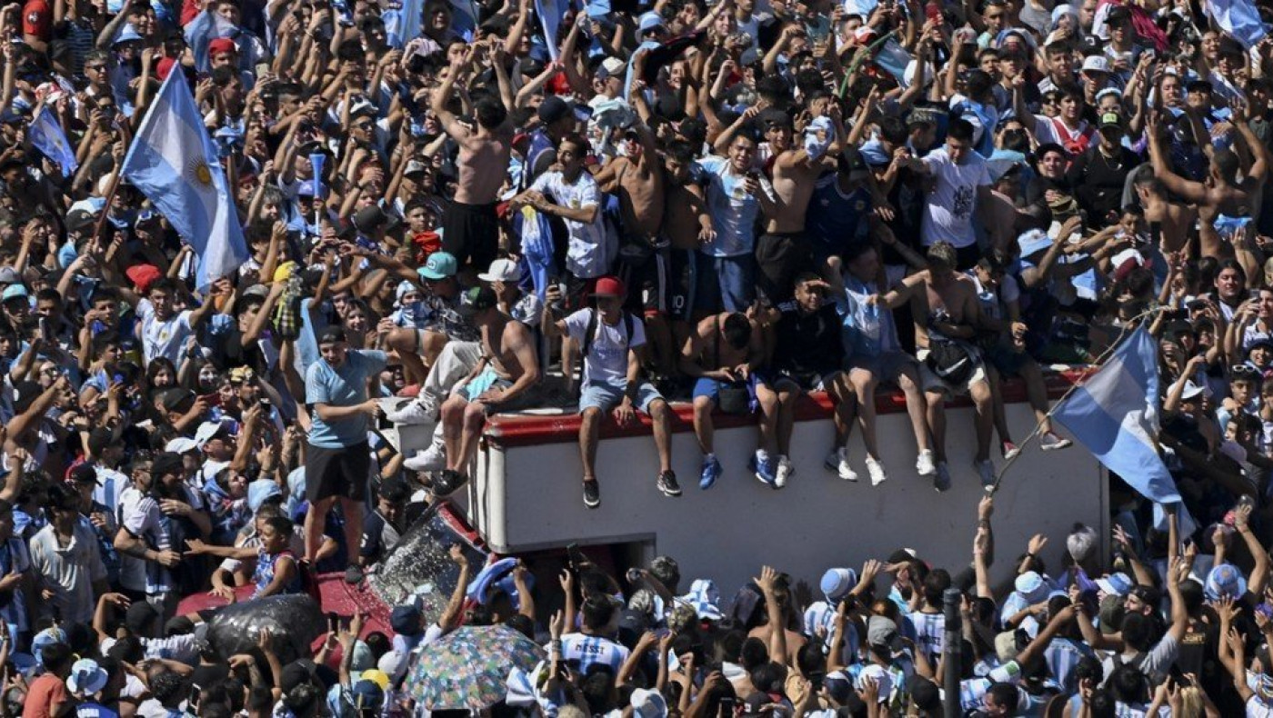 Live - H παρέλαση της Εθνικής Αργεντινής στο Μπουένος Άιρες