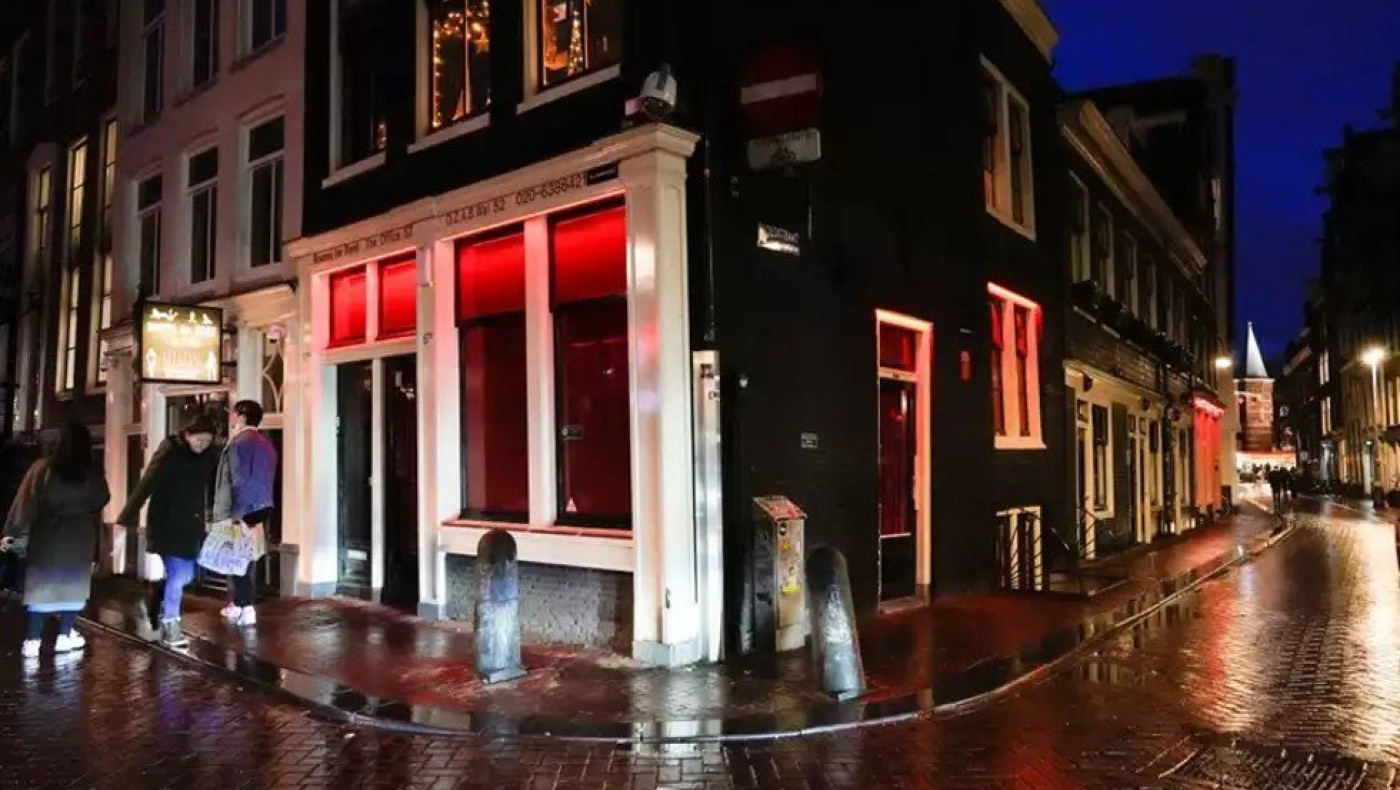 «Μείνετε μακριά»: Το Άμστερνταμ… διώχνει όσους το επισκέπτονται για σεξ και ναρκωτικά