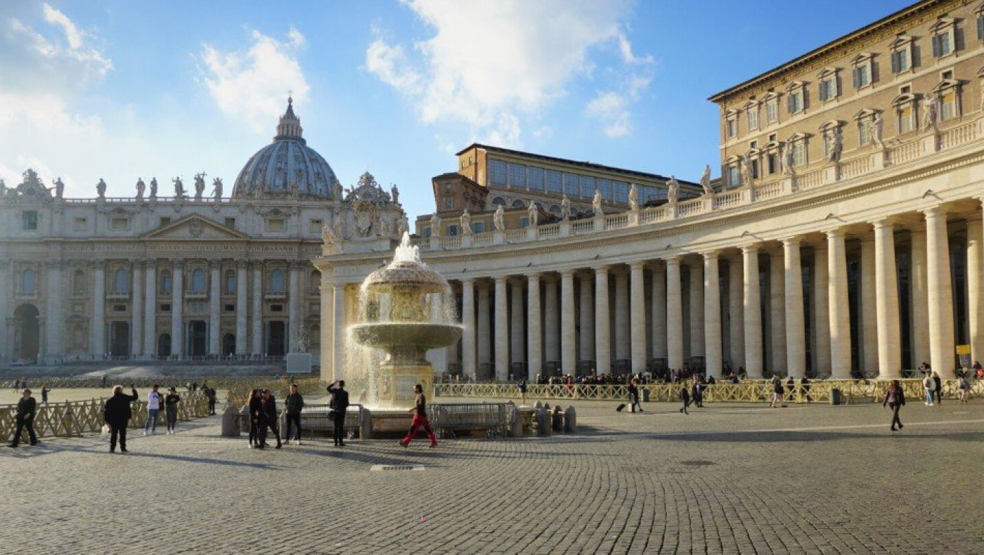 Σοκ στο Βατικανό: Κατηγορούν ιερέα ότι βίαζε και εξανάγκαζε μοναχές σε ομαδικό σεξ