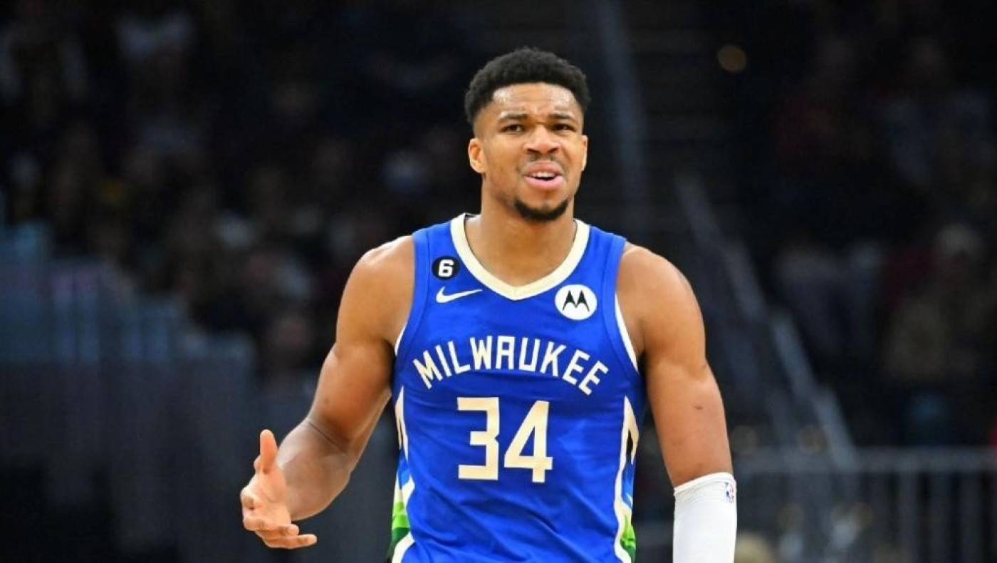 H 45αρα του απελπιστικά... μόνου Γιάννη, κόντρα στους Καβαλίερς