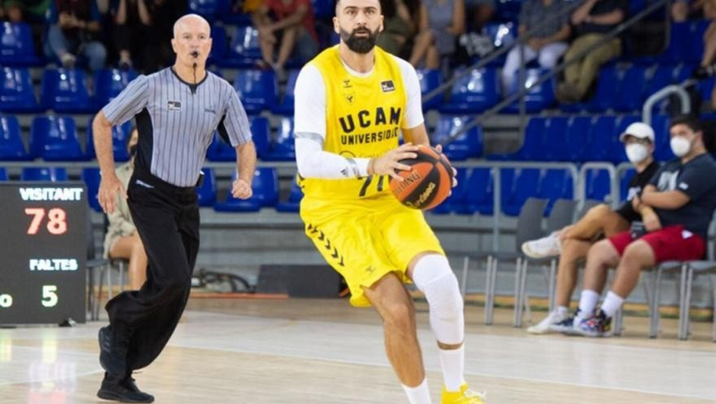 Στα 38 του ο Κώστας Βασιλειάδης βρήκε και πάλι συμβόλαιο στην Ισπανία