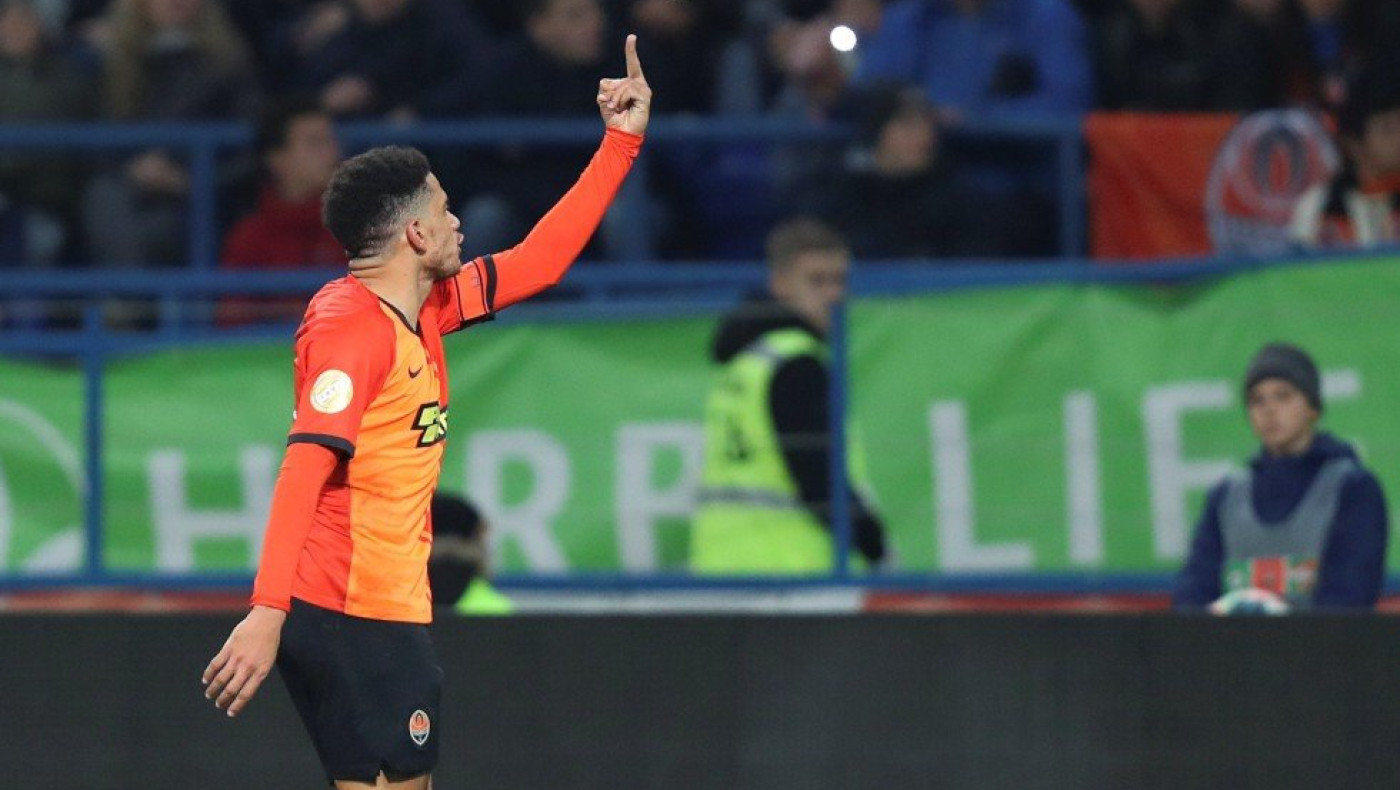 ﻿Ο Τάισον δεν άντεξε τα ρατσιστικά συνθήματα και ξέσπασε... αλλά δεν λύγισε