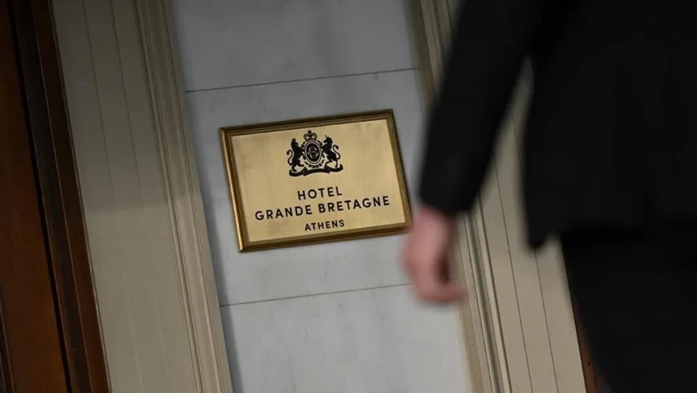 Η βασιλική αποστολή του Λουξεμβούργου βρήκε... ακριβή τη διαμονή της