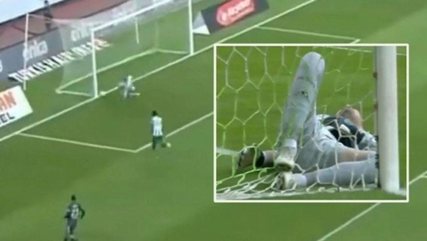 Απίθανη γκάφα του τερματοφύλακα της Μπεσίκτας στο πρώτο λεπτό!