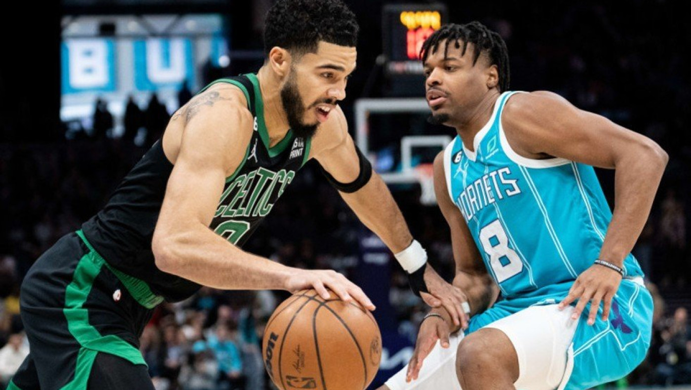 NBA: Ονειρικός Τέιτουμ, ασταμάτητος ο ΛεΜπρόν