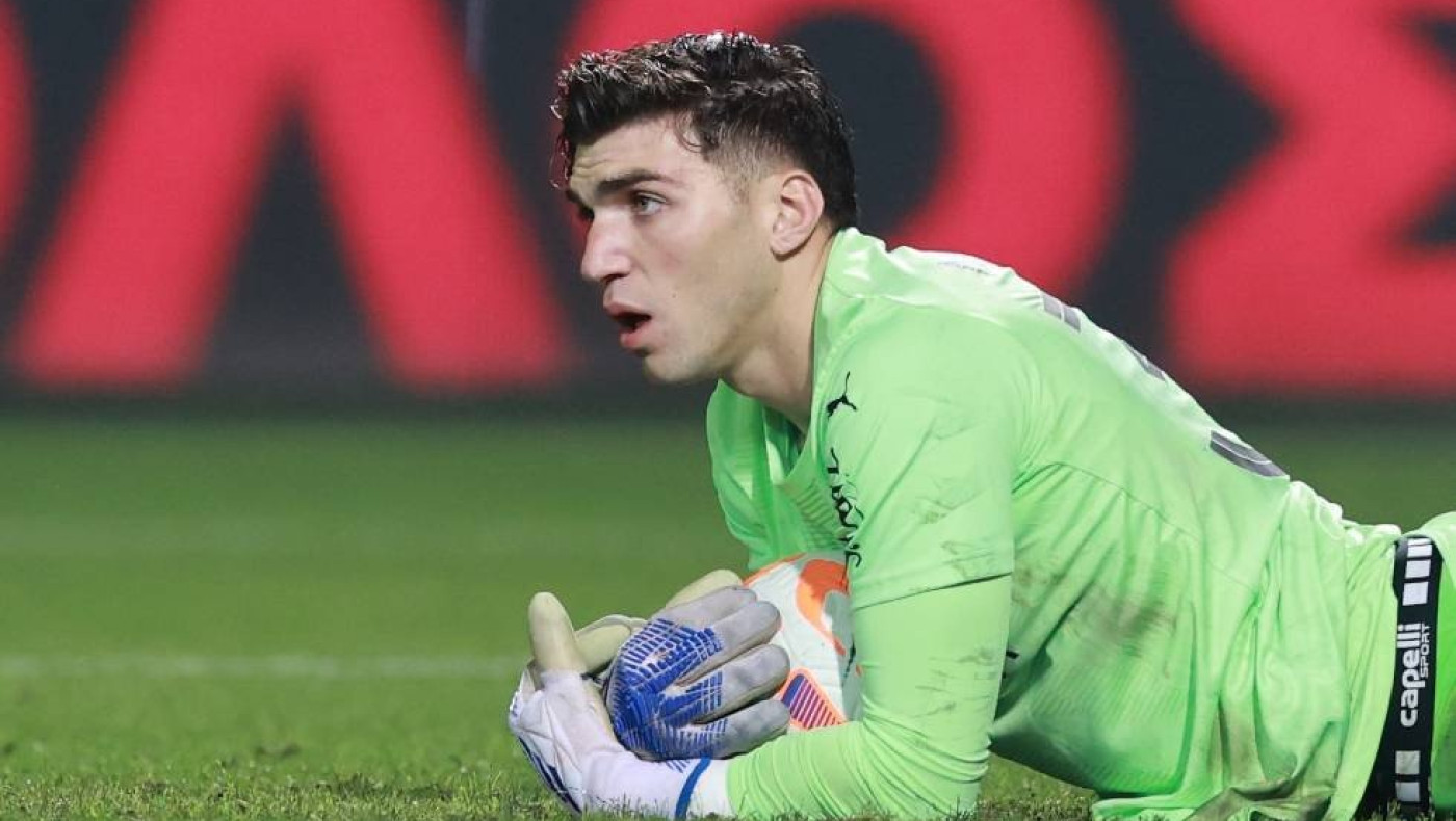 Μανδάς: «Θέμα αντανακλαστικών η απόκρουση στο σουτ του Ολιβέιρα, είχαμε διαβάσει καλά το παιχνίδι»