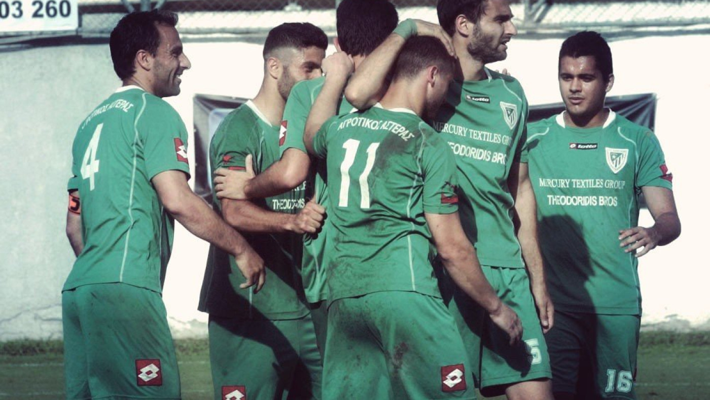 Επιμένει για Σκλιοπίδη