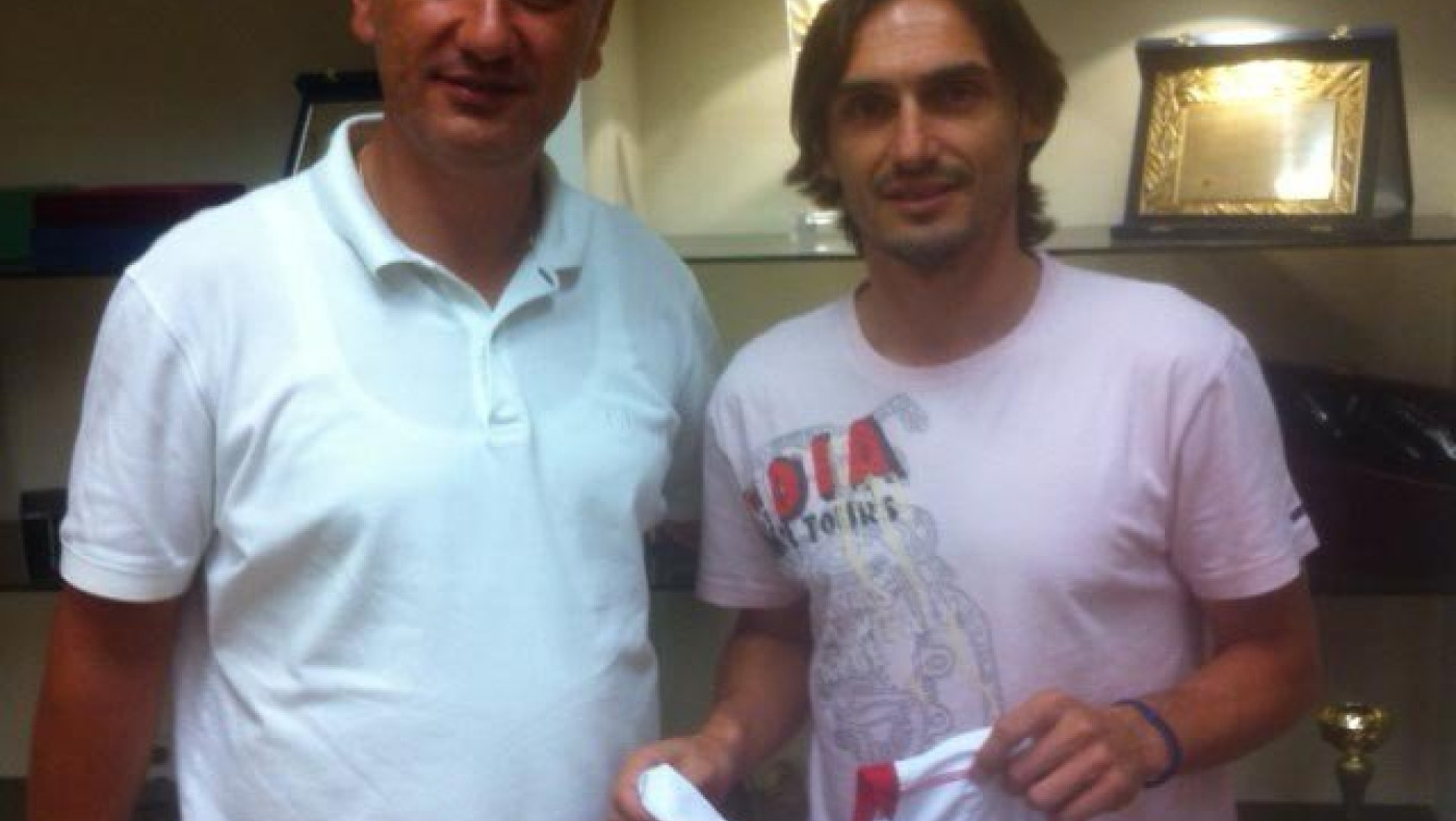 Κατσιαρός και Ολίσε στα κοκκινόμαυρα! (pics)