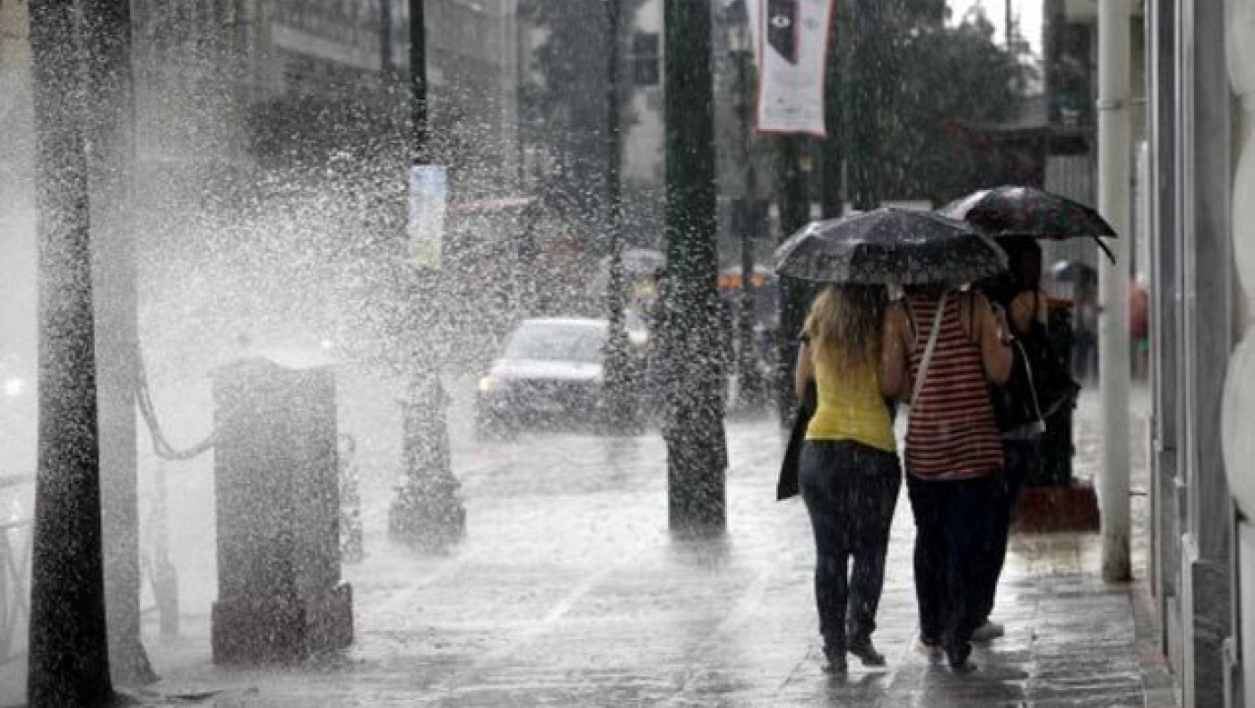 Έκτακτο δελτίο καιρού προειδοποιεί για καταιγίδες και χαλάζι