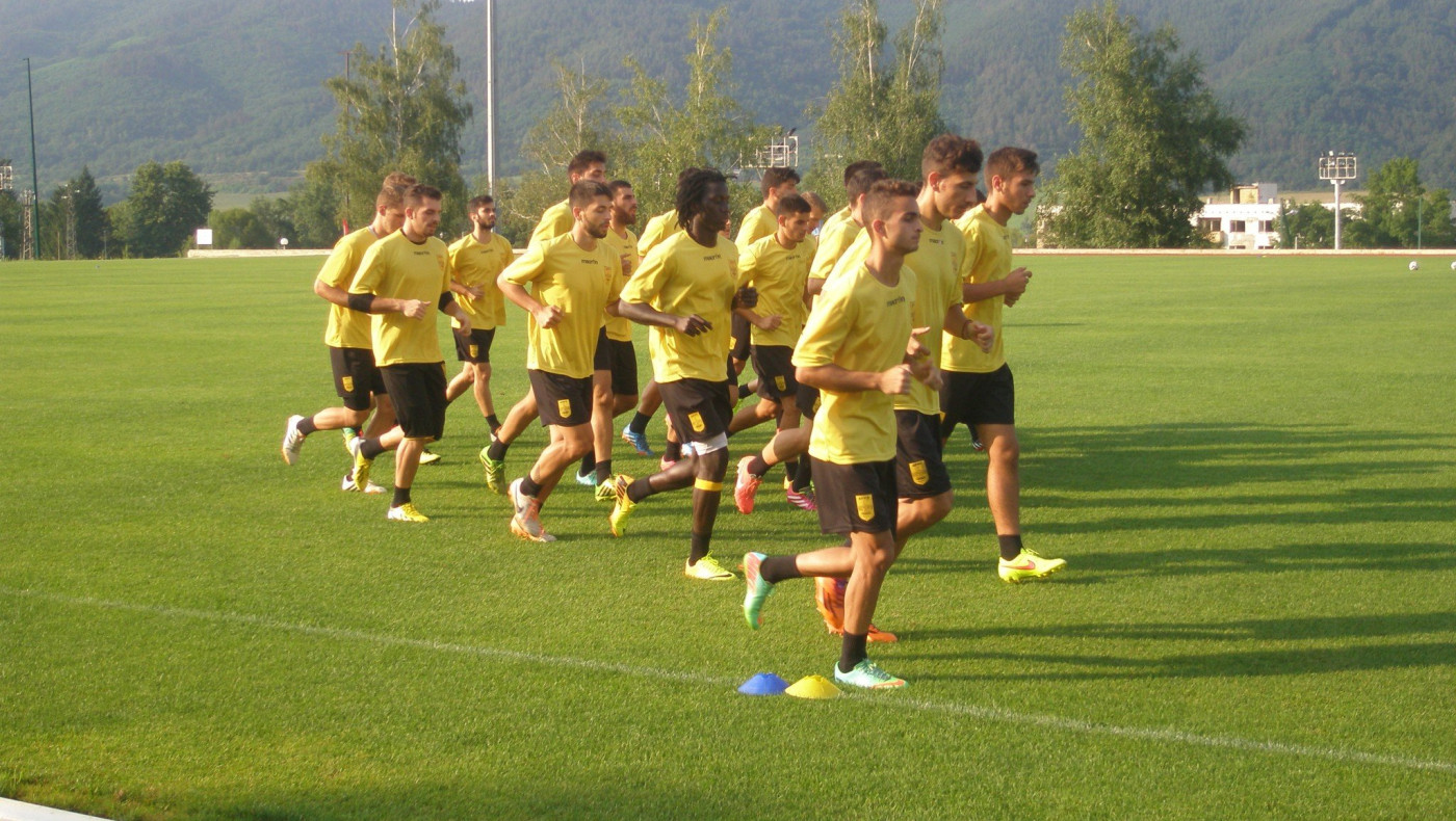 Δουλειά στην επιθετική τακτική (vds)