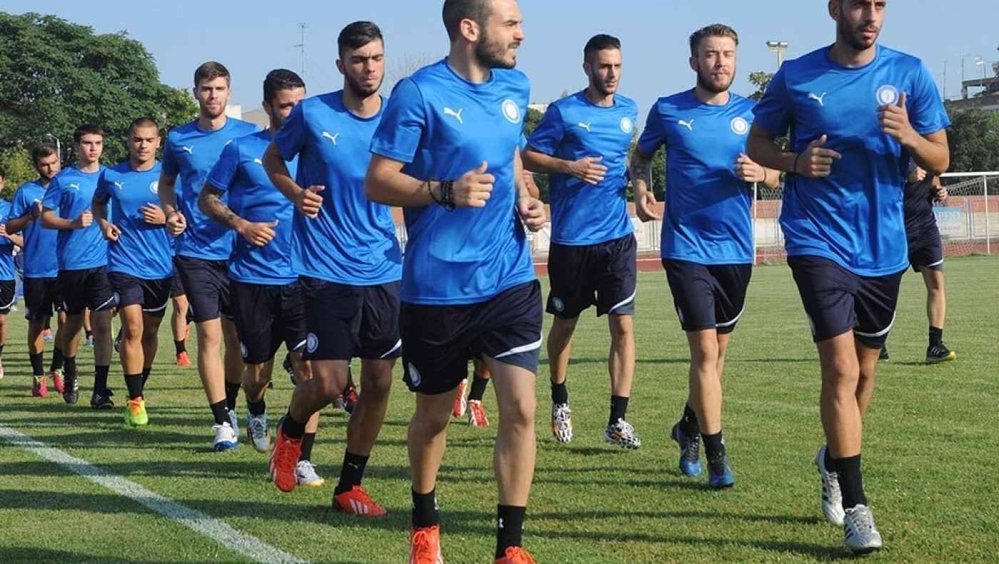 Ηγέτης ο Περόνε και πρώτη νίκη