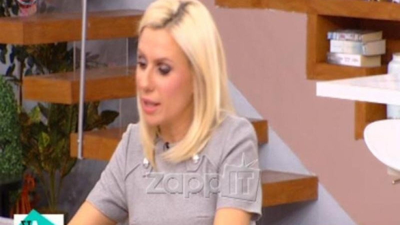Λιποθύμησε η Κατερίνα Καραβάτου την ώρα της εκπομπής της (video)