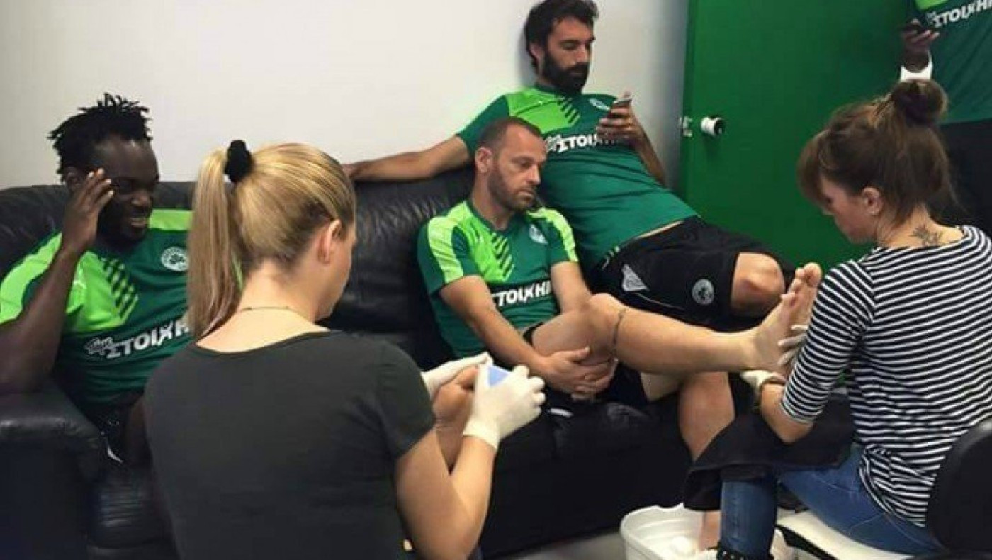 Έκαναν πεντικιούρ πριν τη μάχη της Τούμπας