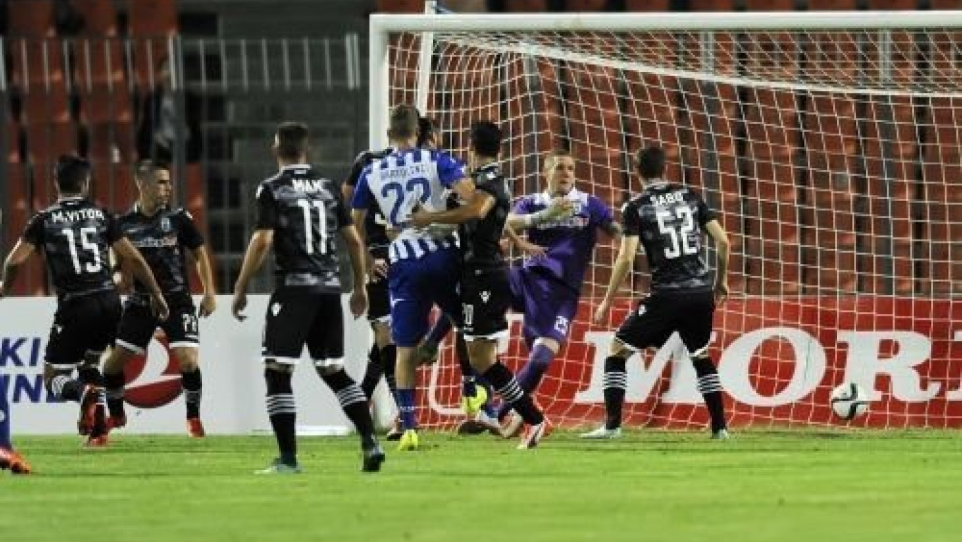 Ανακυκλώνει τις αδυναμίες του