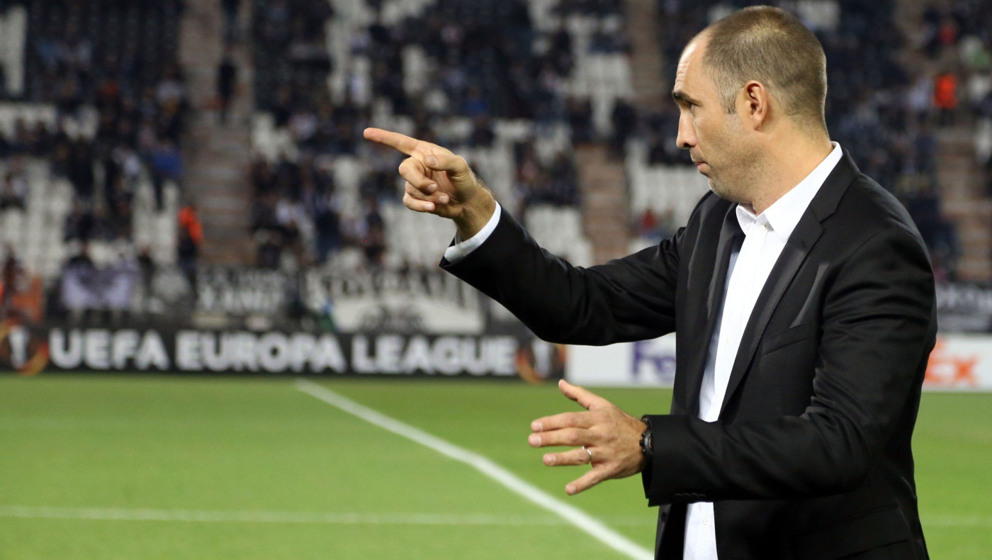 Καίγονται, πρώτα απ΄ όλα ποδοσφαιρικά