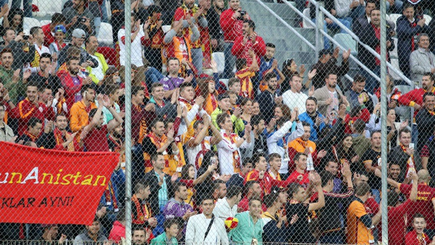 Το πανό της Γαλατά που προκάλεσε την αντίδραση των οργανωμένων του Πανθρακικού! 