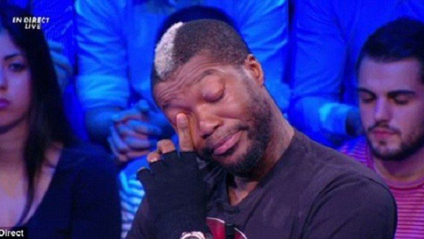 Ανακοίνωσε το τέλος με δάκρυα στα μάτια (video)