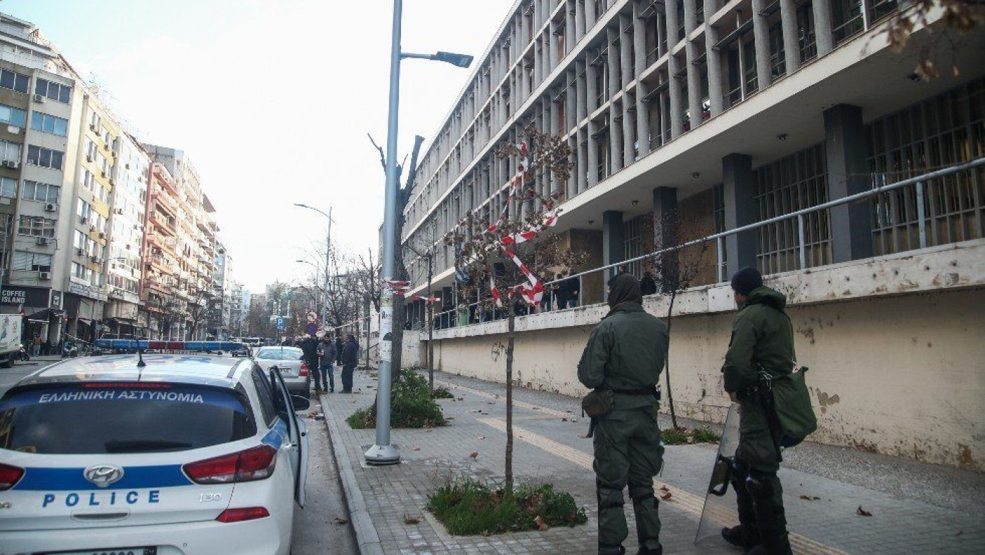 Συνθήματα οπαδών του Άρη: «Άλκης ζωντανός για πάντα Αρειανός»