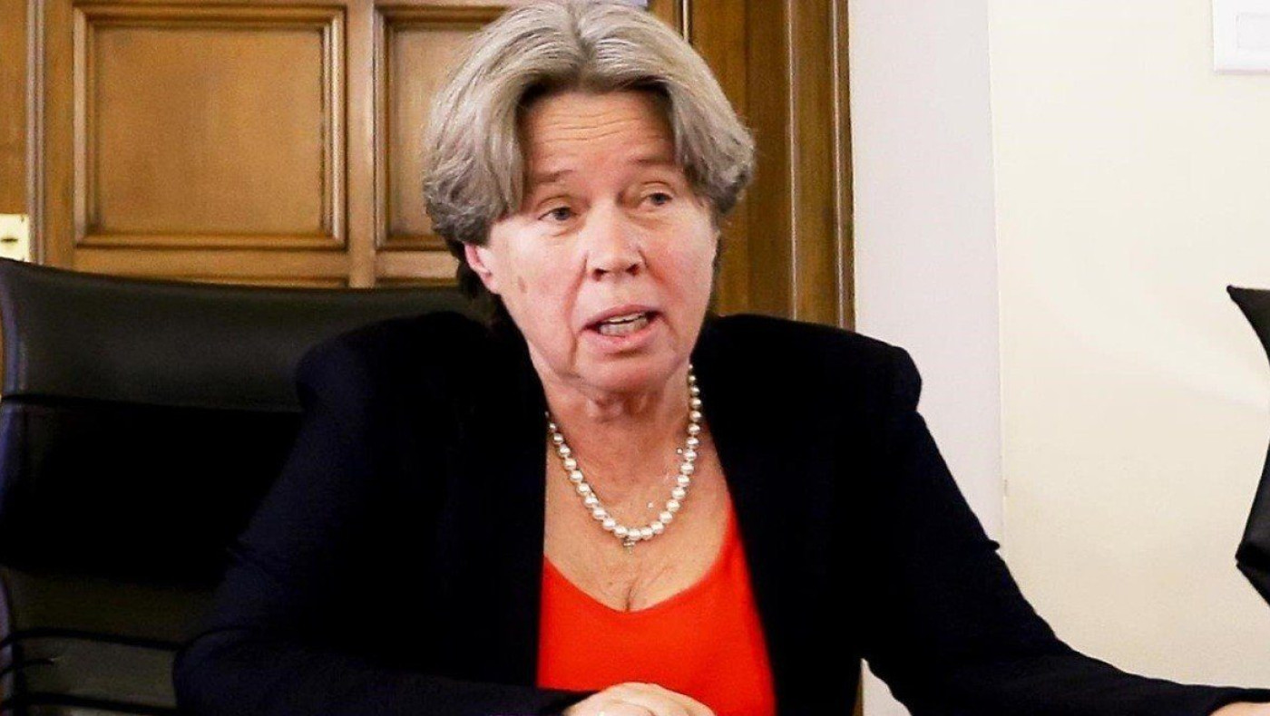 Αθηνά Λινού: Μήνυση κατά Πολάκη για συκοφαντική δυσφήμιση σε βάρος της