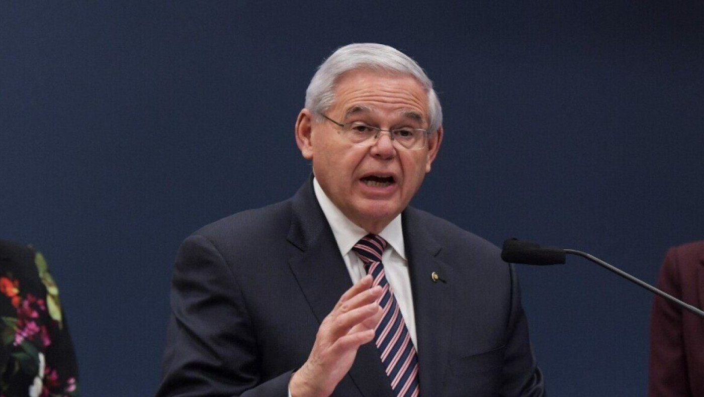 Ρόμπερτ Μενέντεζ: Ποινή κάθειρξης 15 ετών προτείνουν οι εισαγγελείς