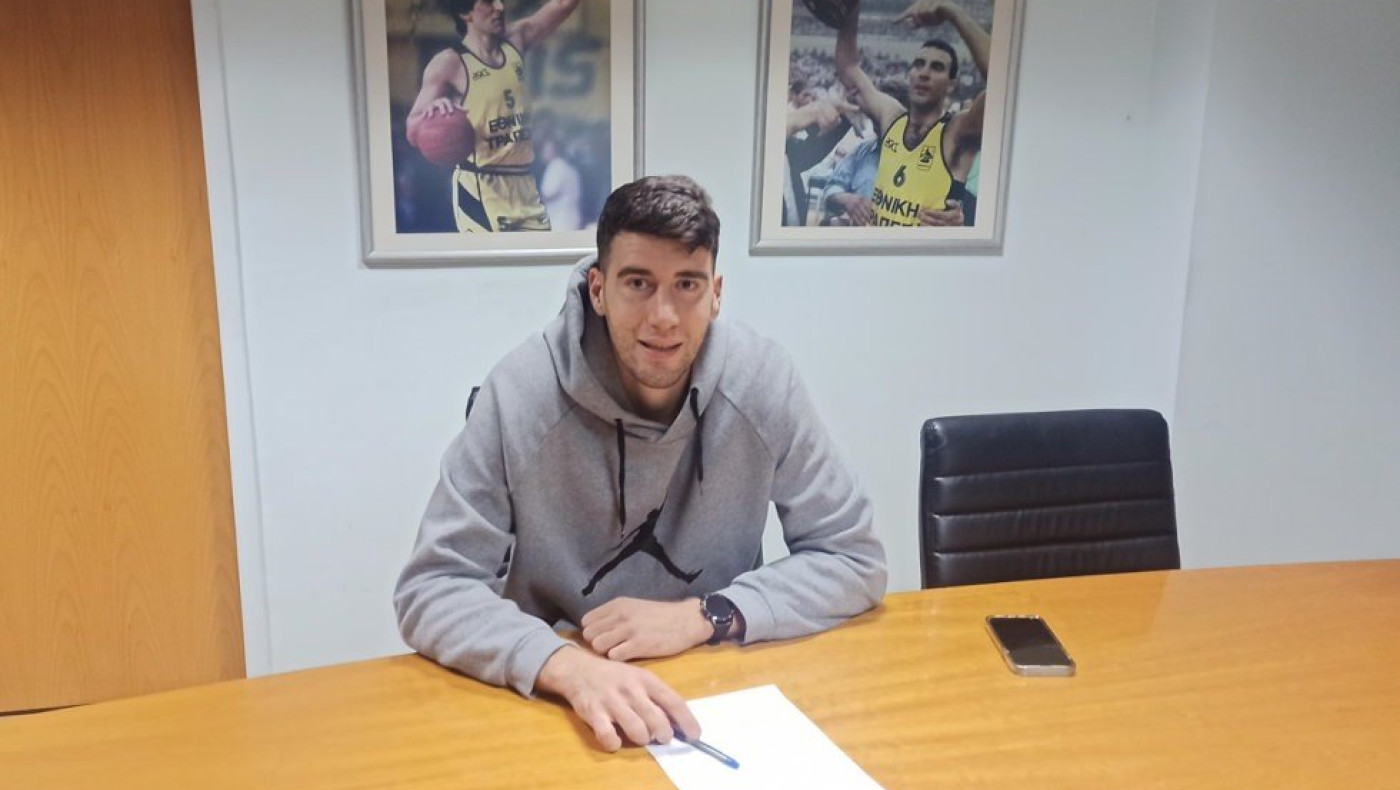 Χρηστίδης: «Χαρούμενος που επέστρεψα στον Άρη, ανυπομονώ να ζήσω την ατμόσφαιρα του γηπέδου»