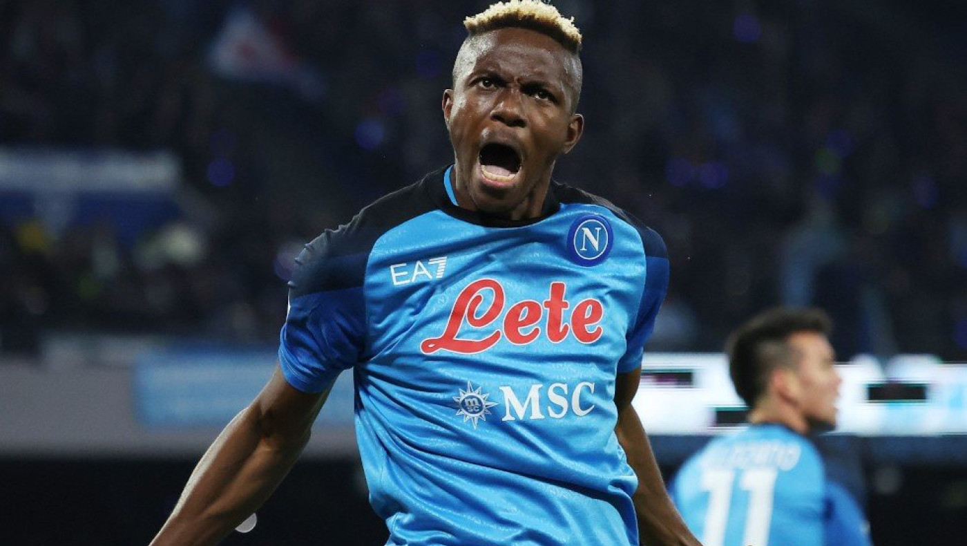 Το «τρένο» της Νάπολι δεν κάνει στάσεις, νίκησε και τη Ρόμα