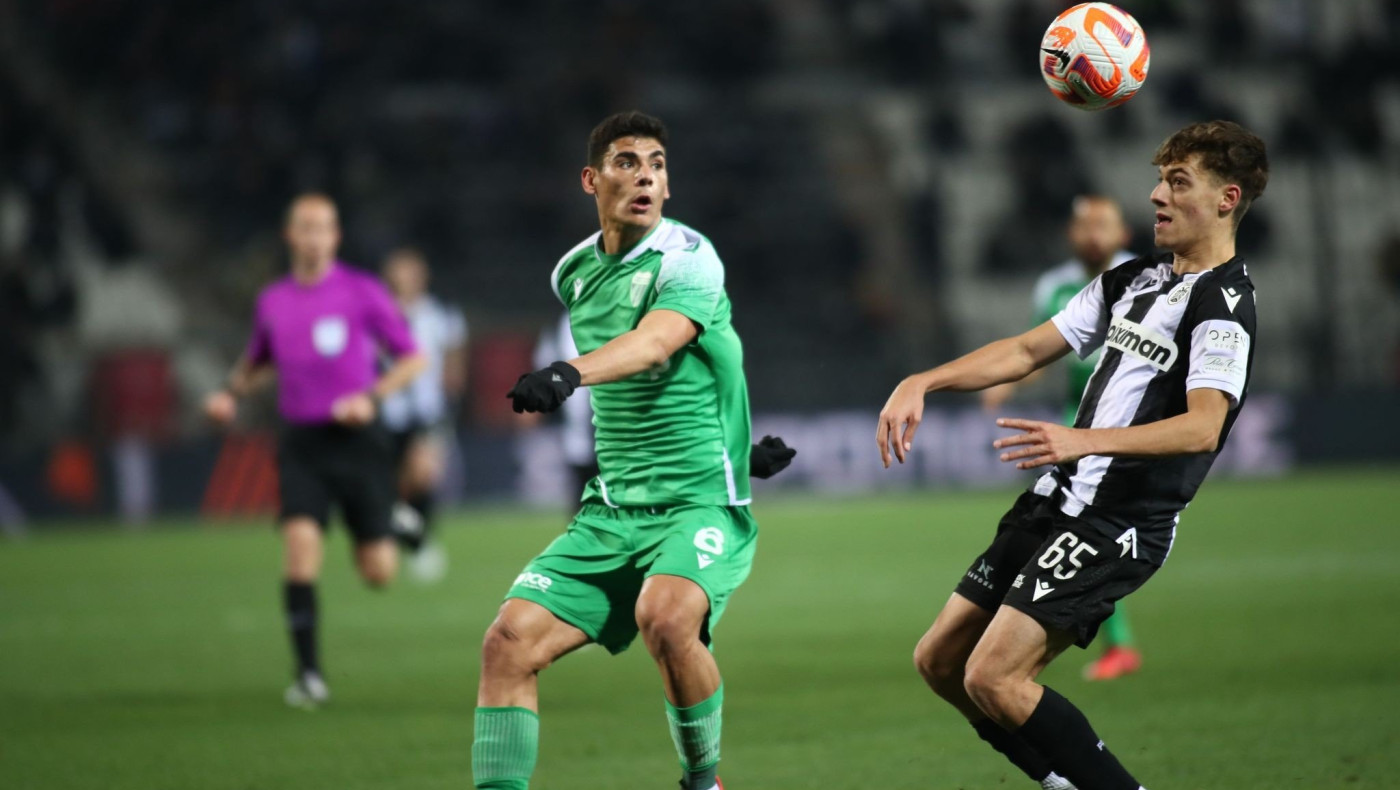 Μειώνει και πάλι ο Λεβαδειακός στην Τούμπα