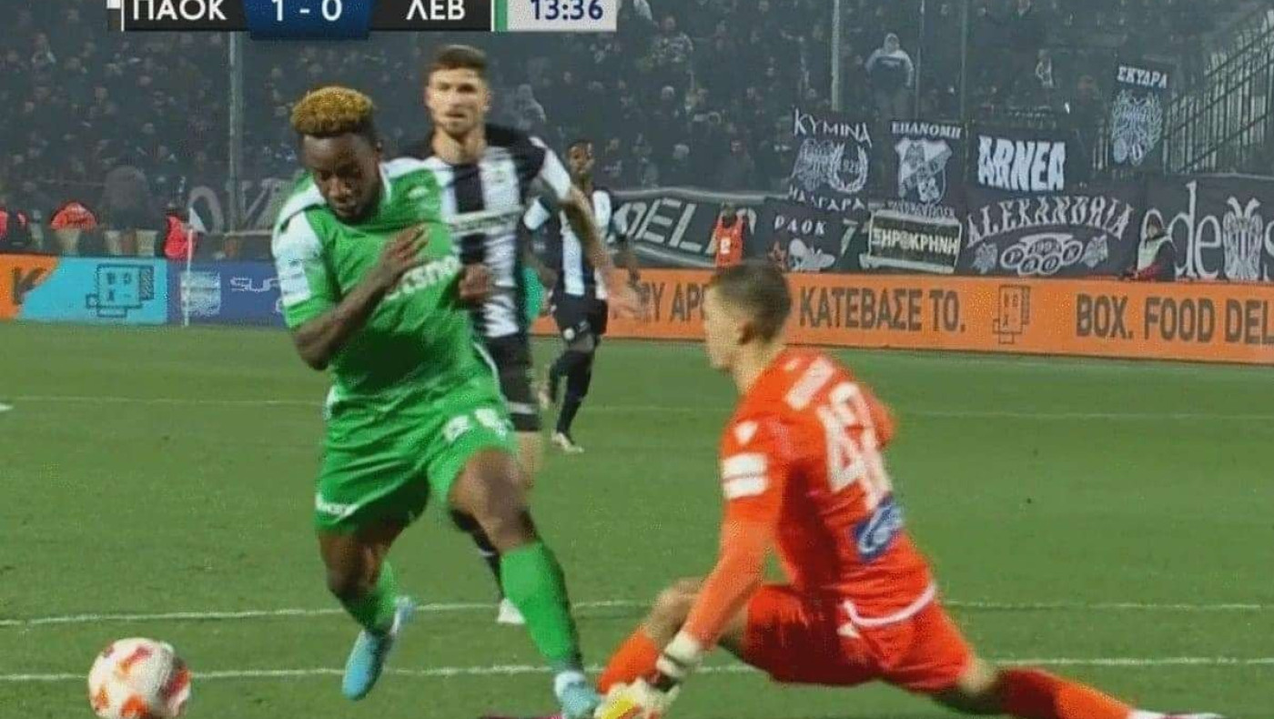 Βαρούχας: «Διπλό το λάθος με το πέναλτι που δόθηκε στην Τούμπα»