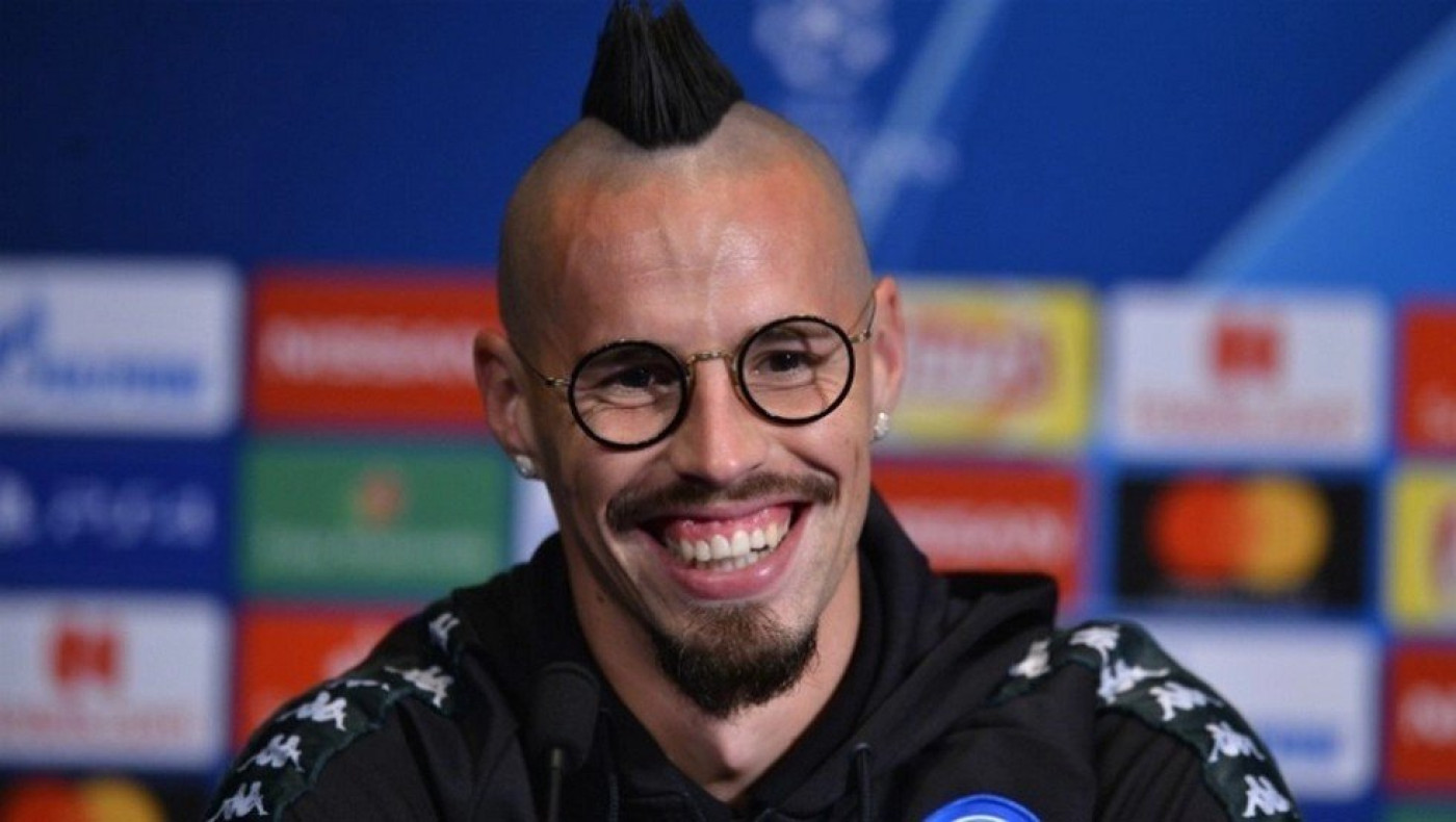 Χάμσικ: «Έχρισε» πρωταθλήτρια τη Νάπολι και ξύρισε την εμβληματική μοϊκάνα του