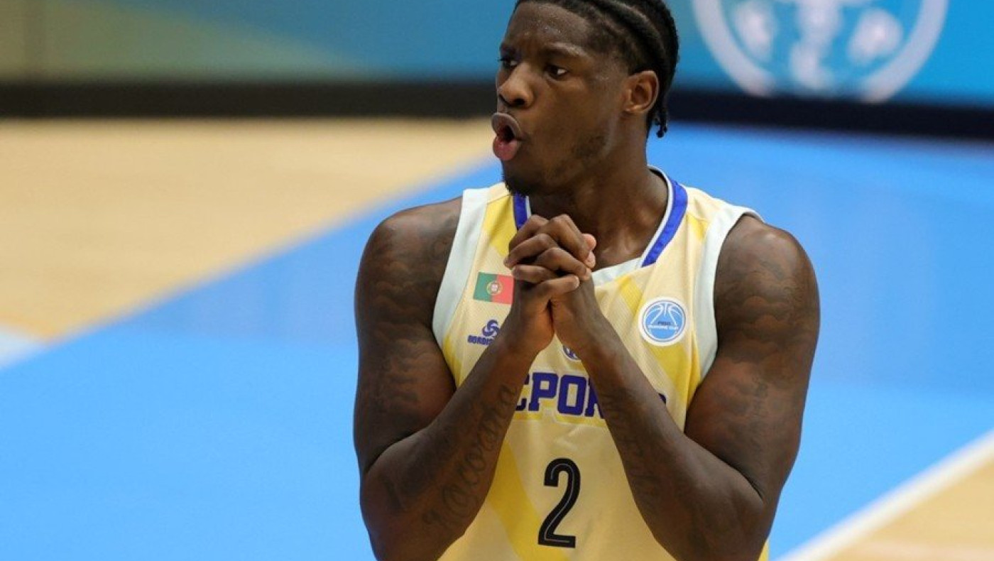 Άρης: Θέλει να απαλλαγεί από το νέο ban για να υπογράψει τον Πούριφοϊ