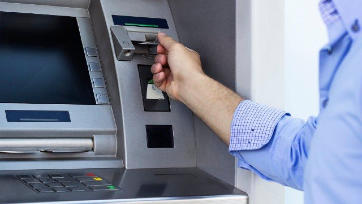 ΑΤΜ: Τα... σημάδια που «απαγορεύουν» ανάληψη χρημάτων
