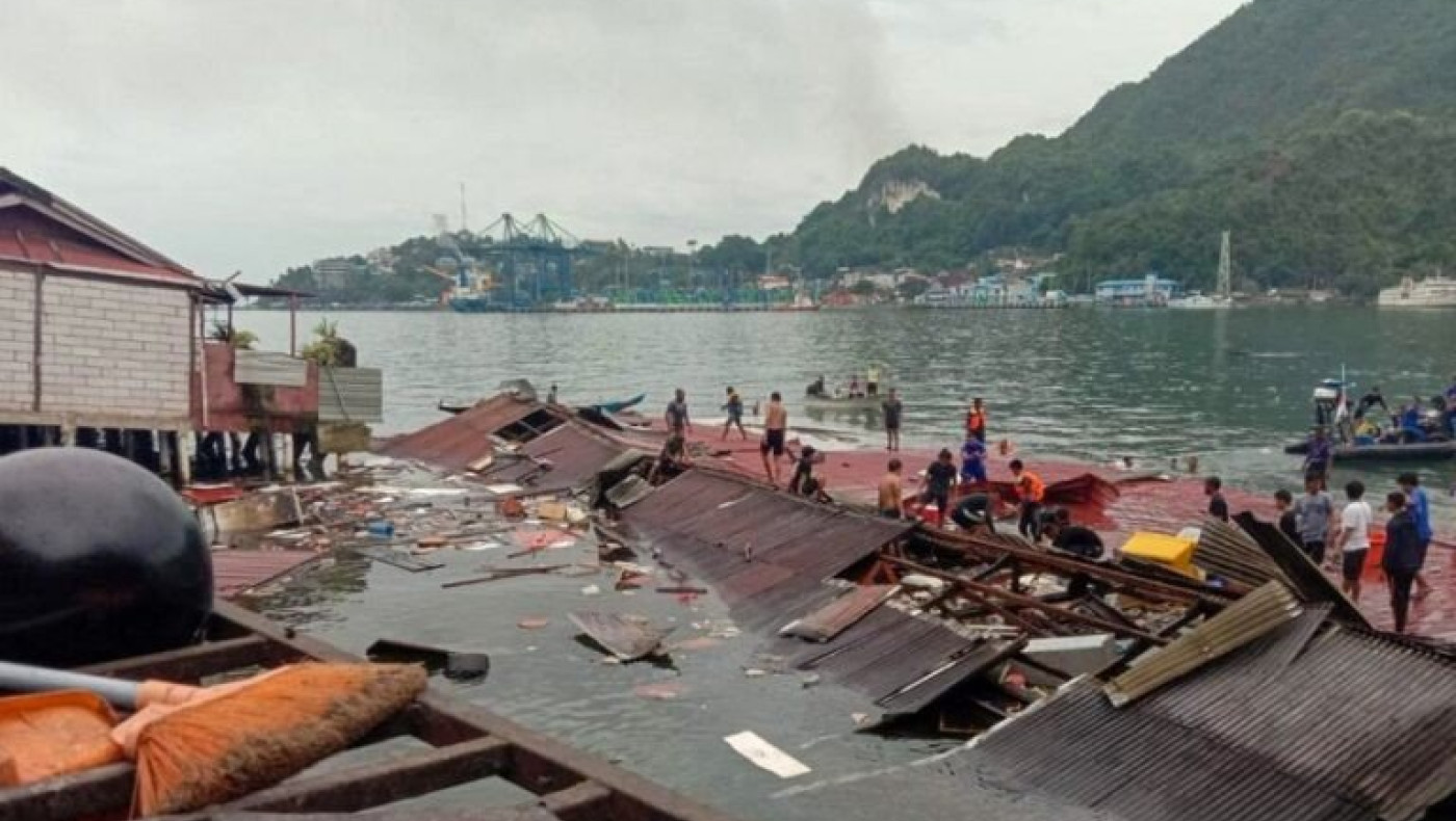 Φονικός σεισμός και στην Ινδονησία, τουλάχιστον τέσσερις νεκροί
